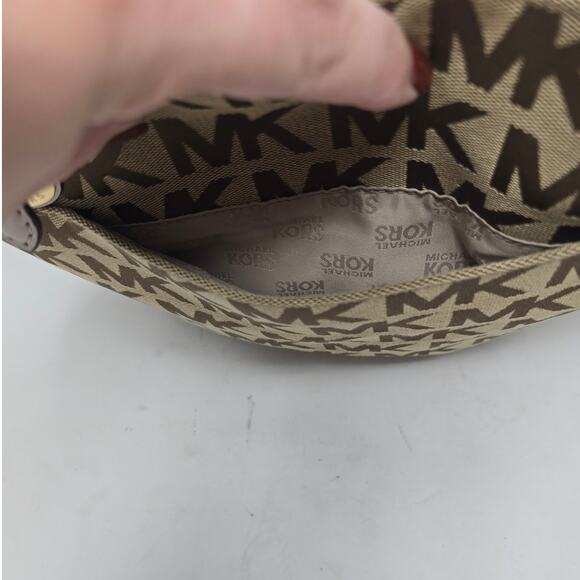 Michael Kors Signature Jet Set Canvas Tote Bucket Bag Shoulder Designer Luxury - Picture 3 of 16